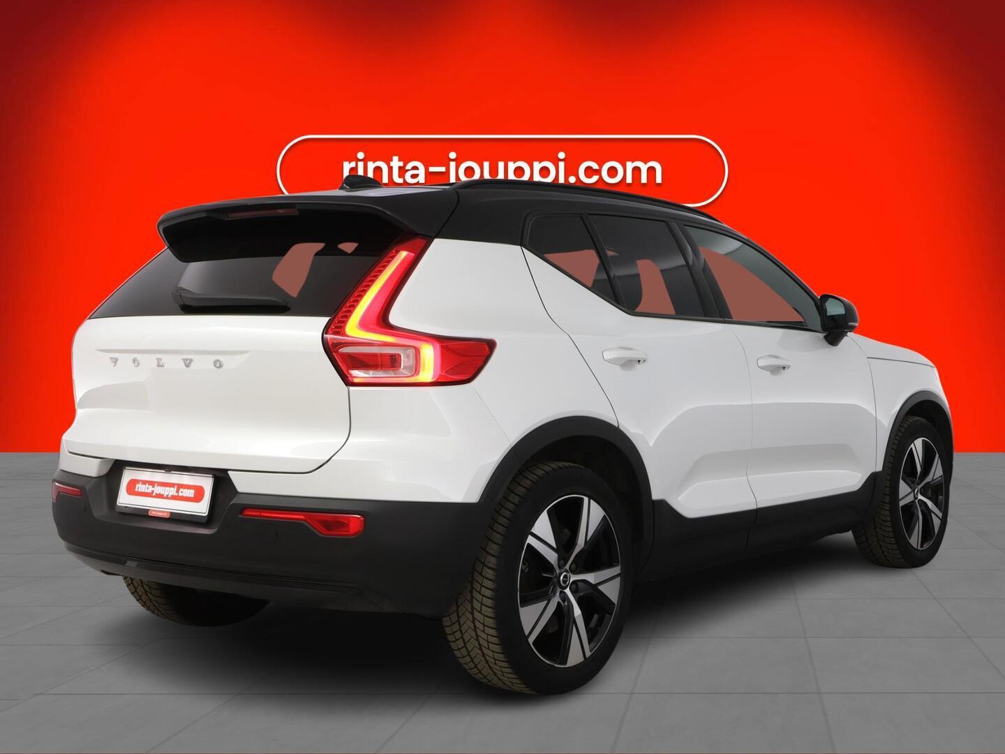 VOLVO XC40 2020