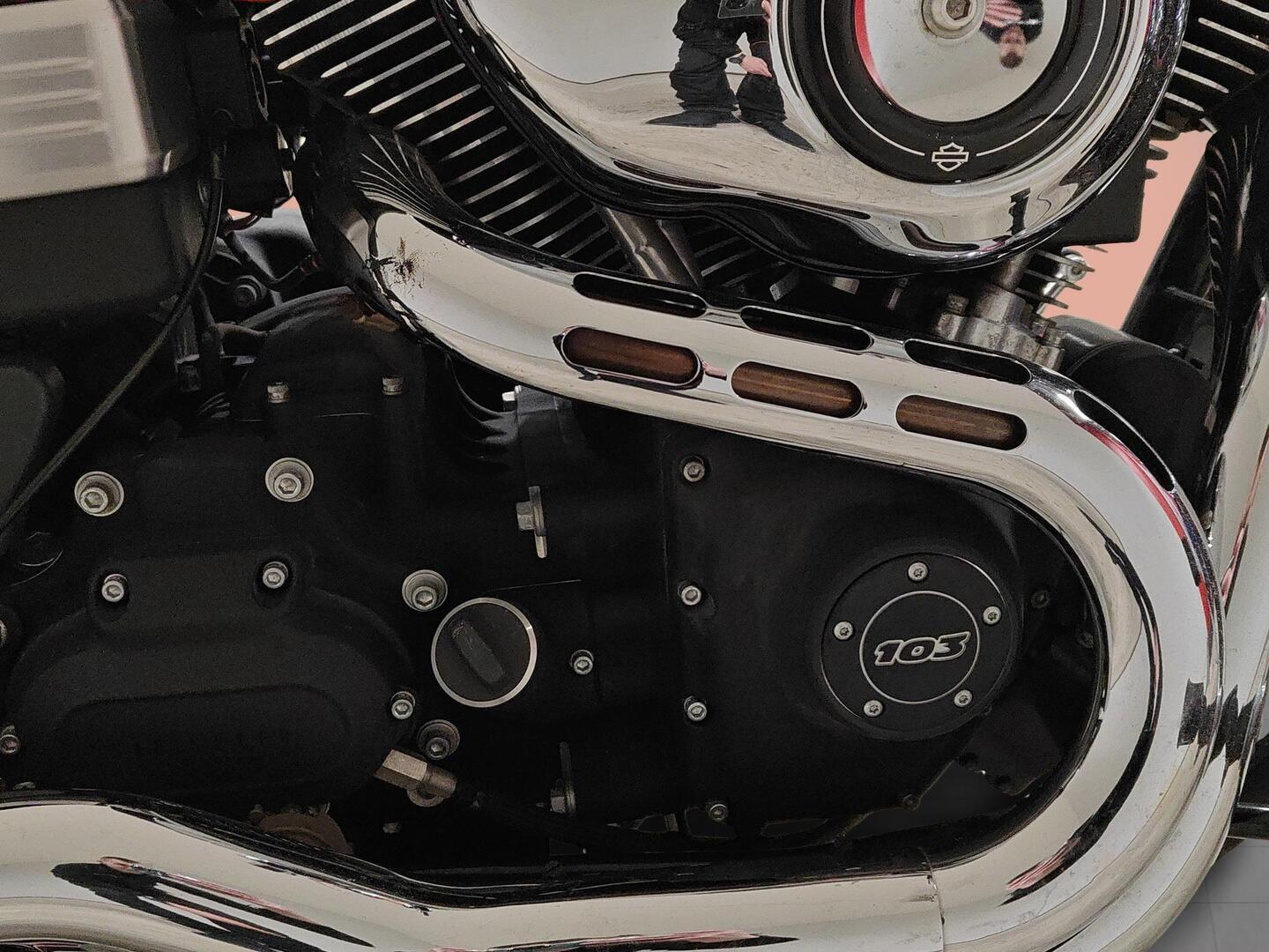 HARLEY-DAVIDSON DYNA 2014
