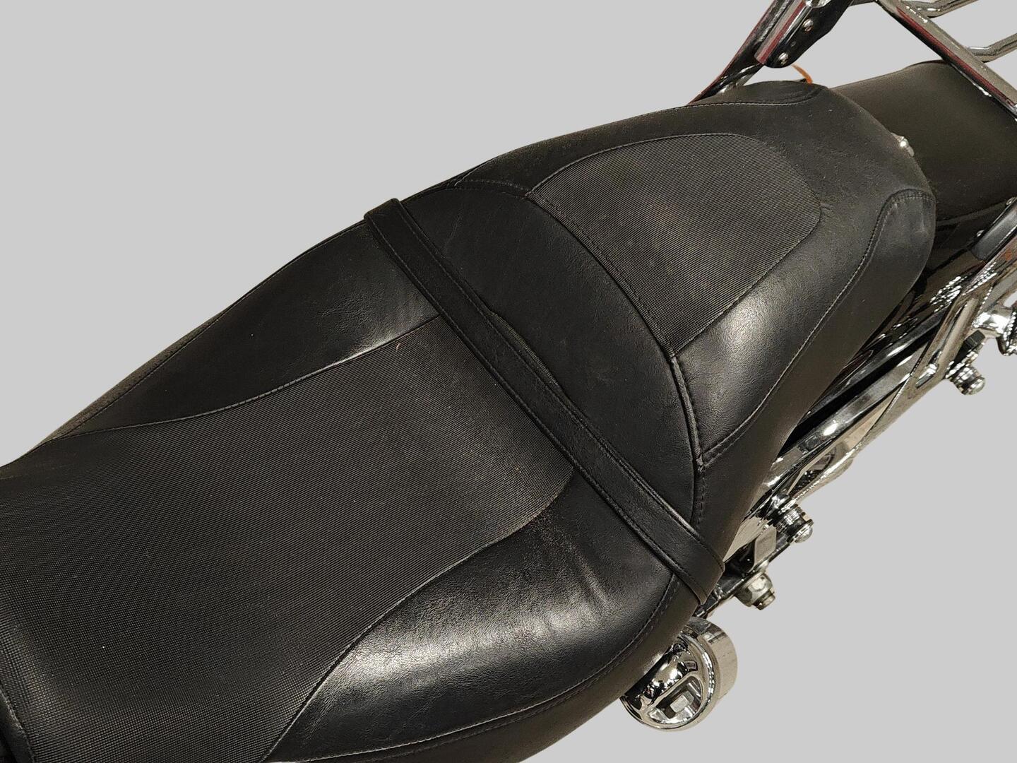 HARLEY-DAVIDSON DYNA 2014