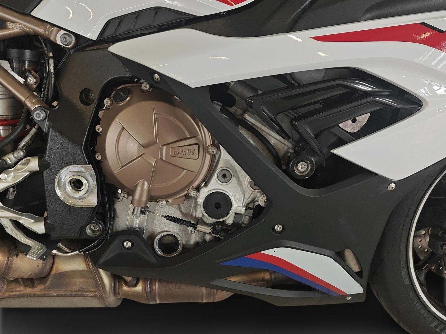 BMW S 2019