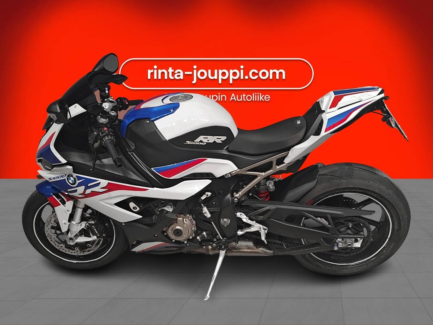 BMW S 2019