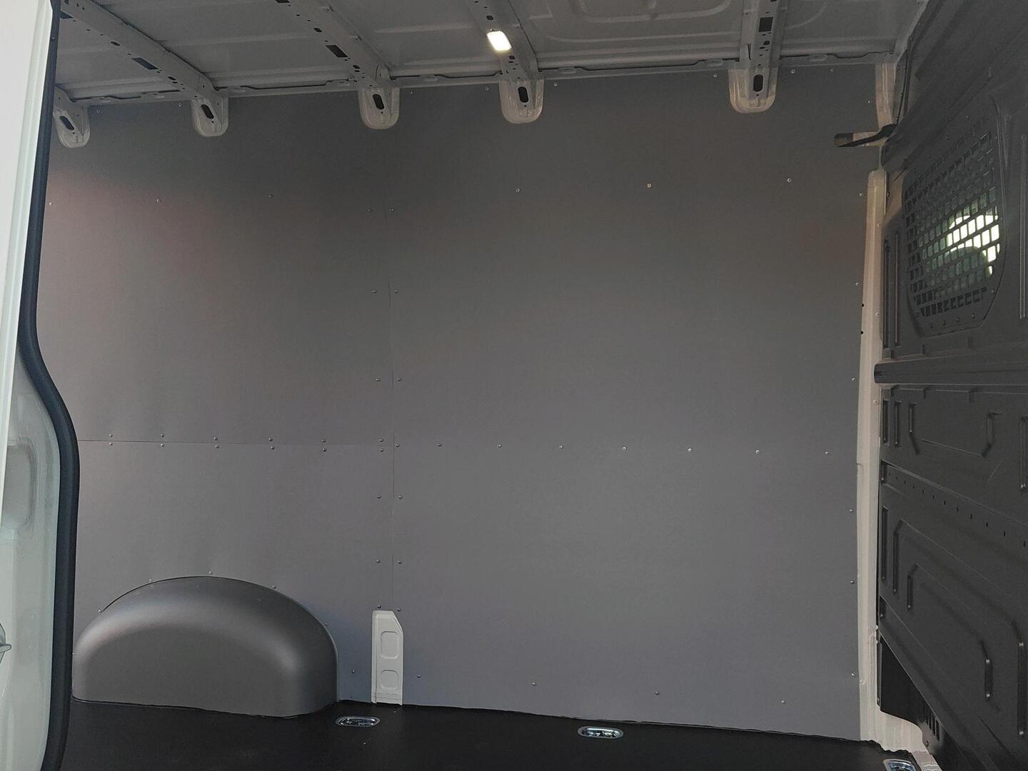 VOLKSWAGEN CRAFTER 2025