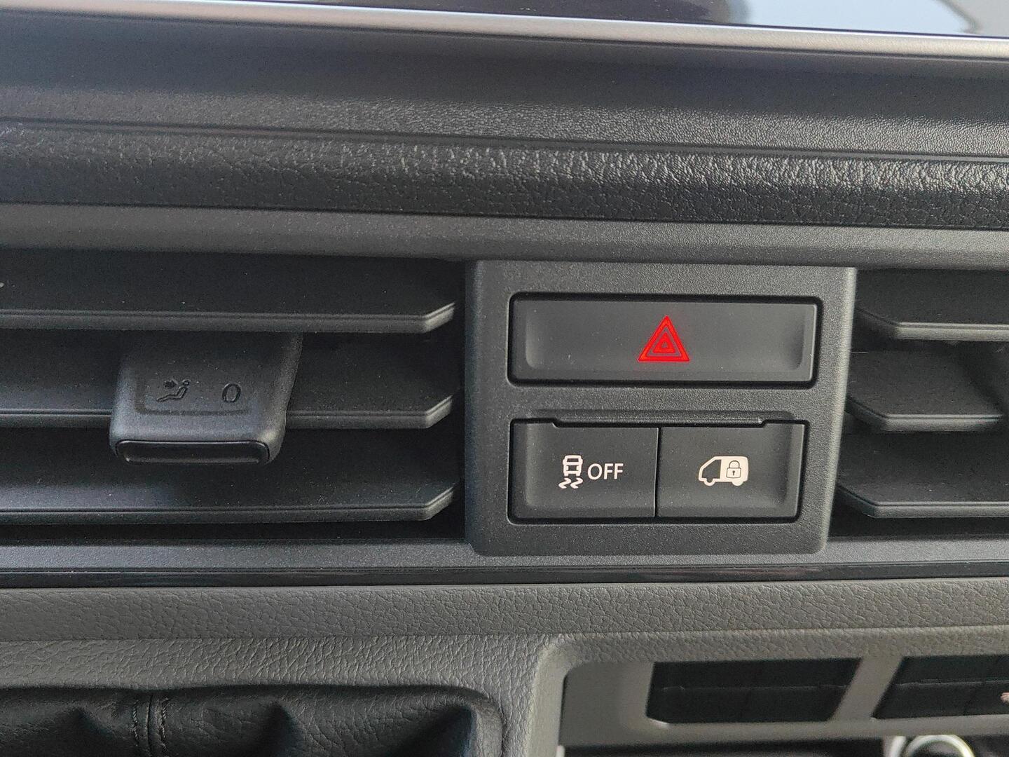 VOLKSWAGEN CRAFTER 2025