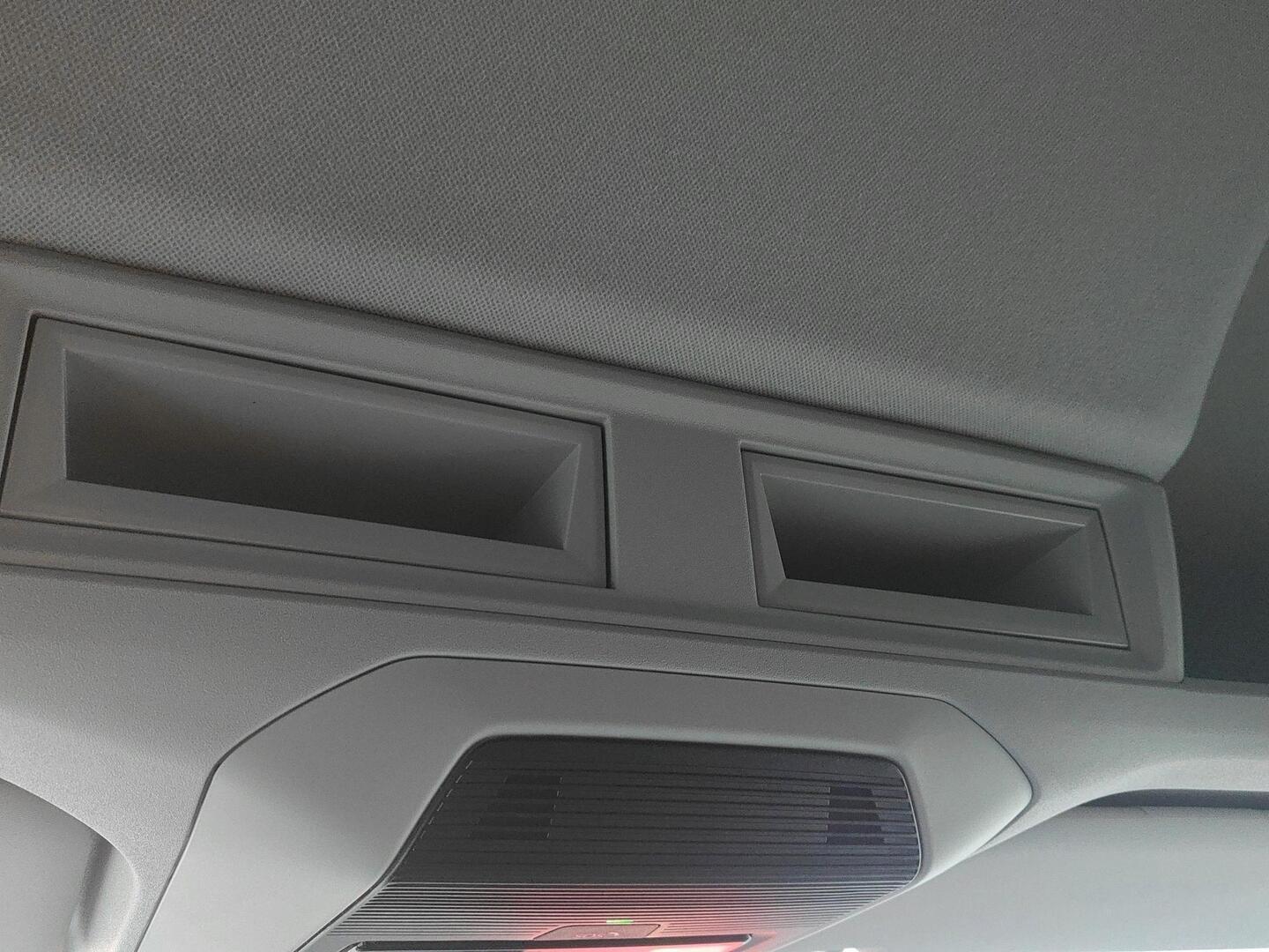 VOLKSWAGEN CRAFTER 2025