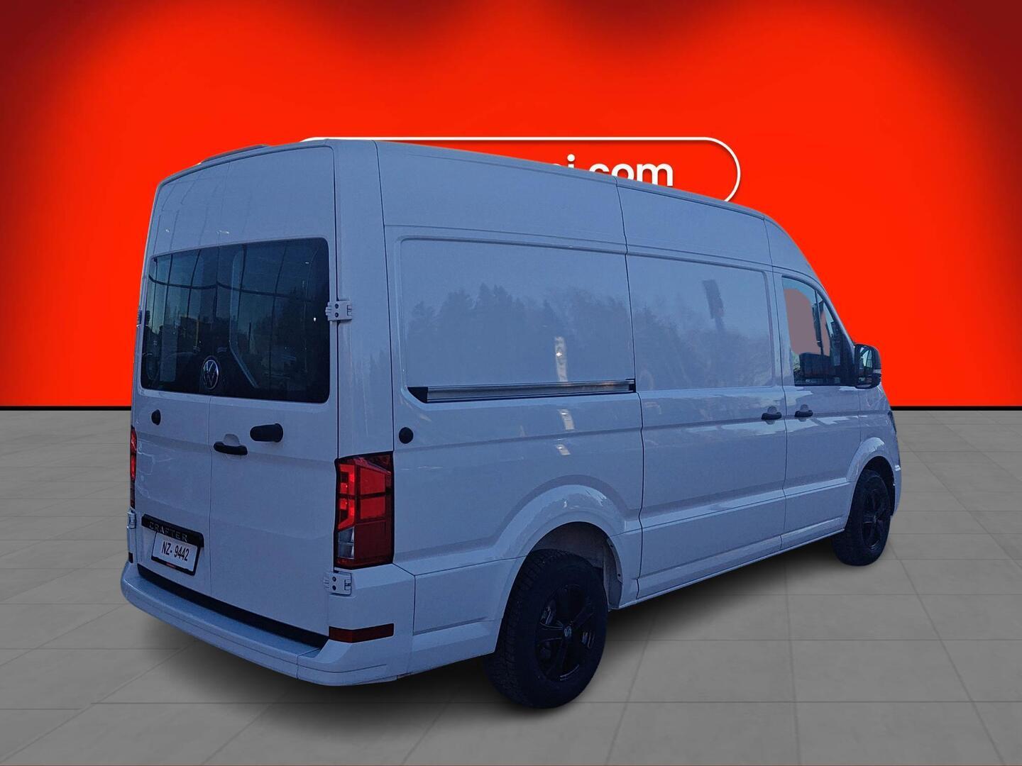 VOLKSWAGEN CRAFTER 2025