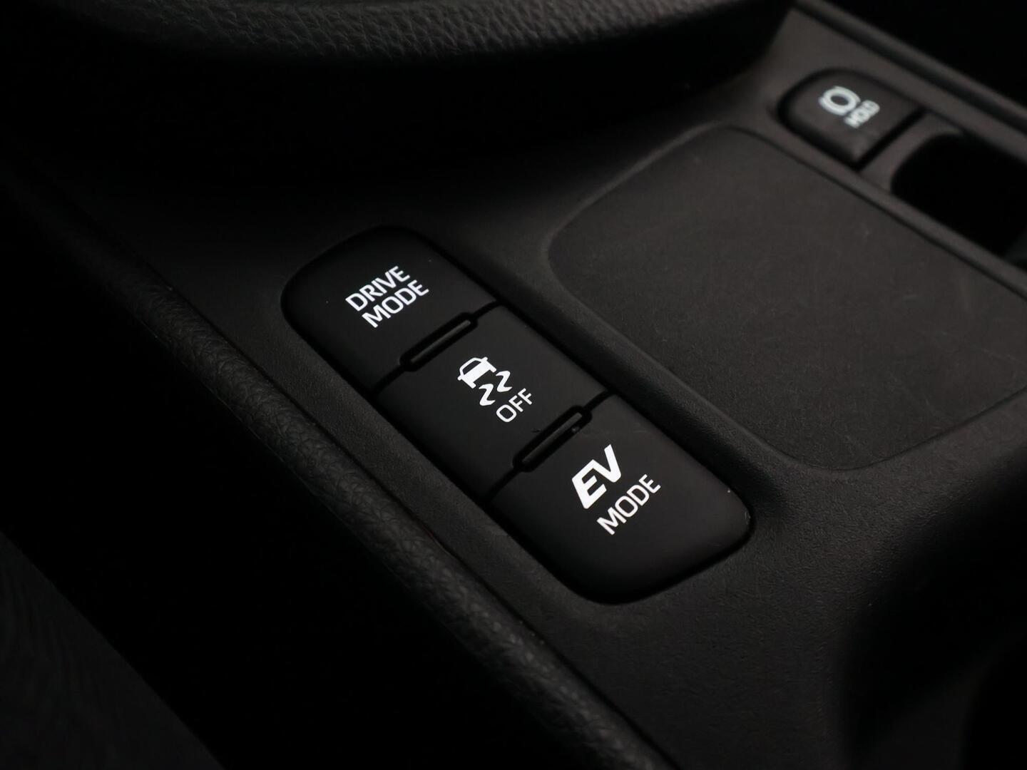 TOYOTA YARIS CROSS 2025