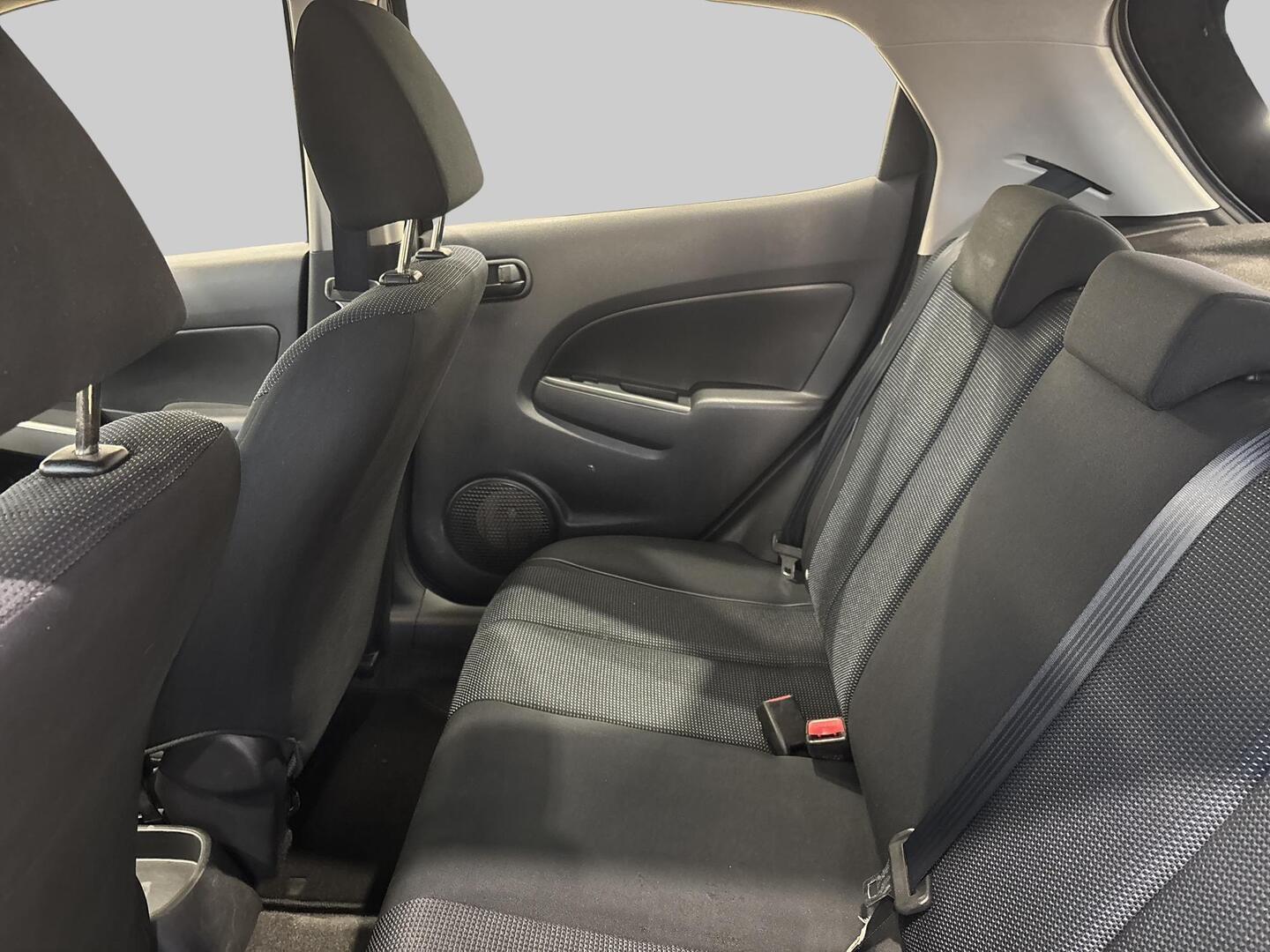 MAZDA Mazda2 2008