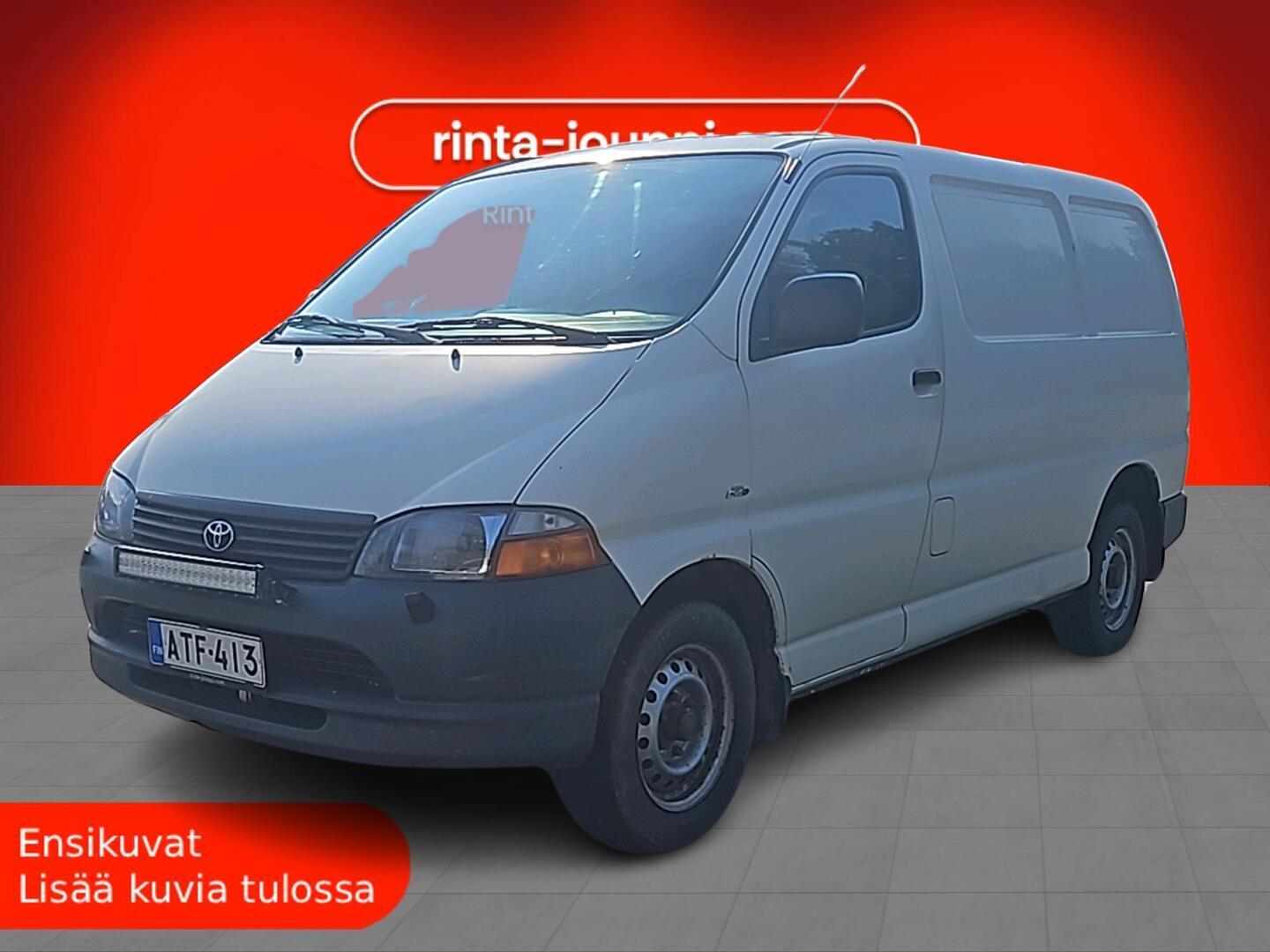 TOYOTA HIACE 2004