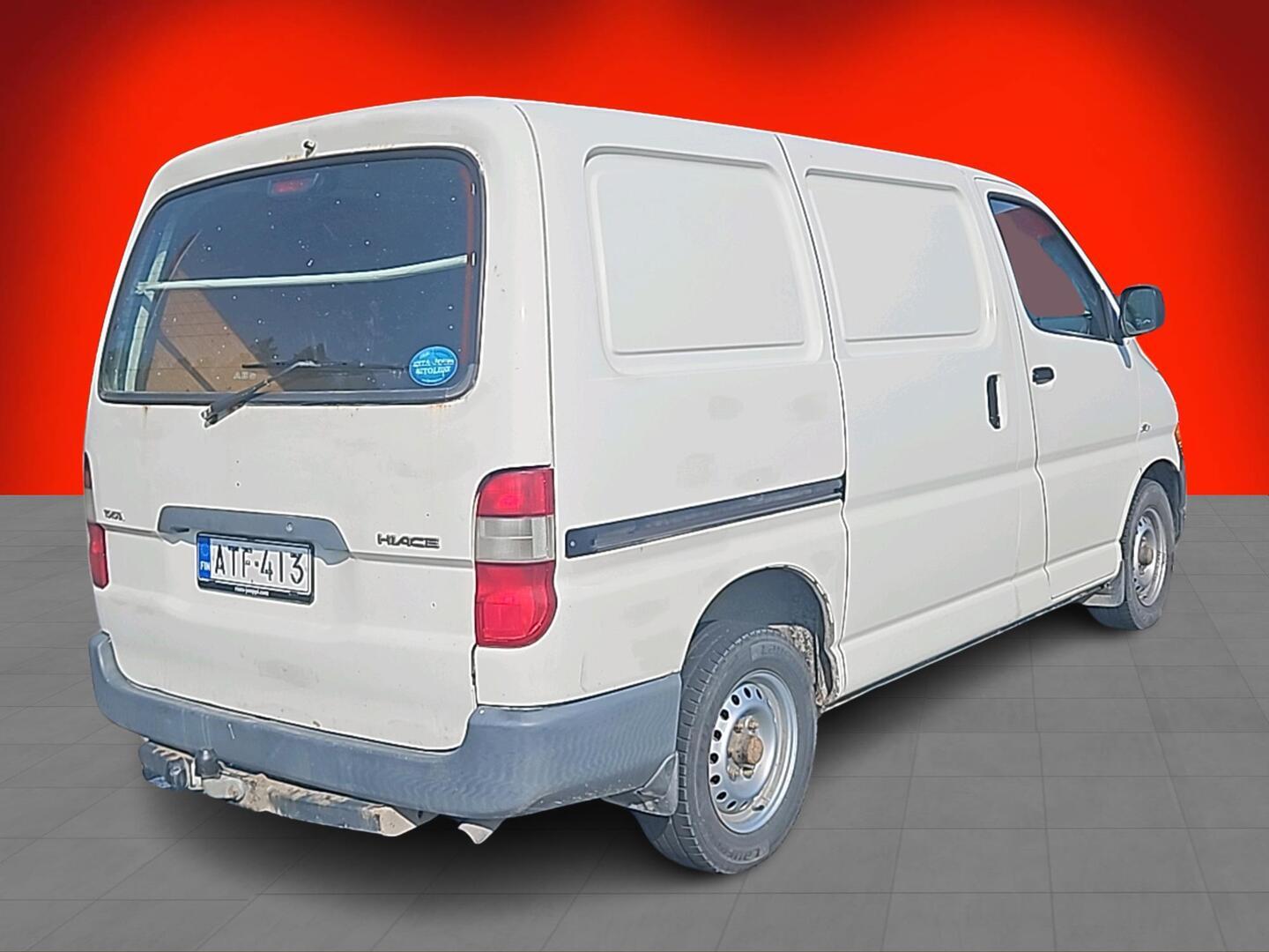 TOYOTA HIACE 2004