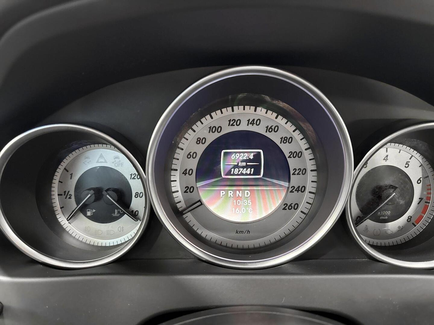 MERCEDES-BENZ C 2011