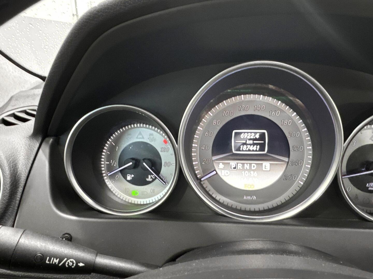MERCEDES-BENZ C 2011