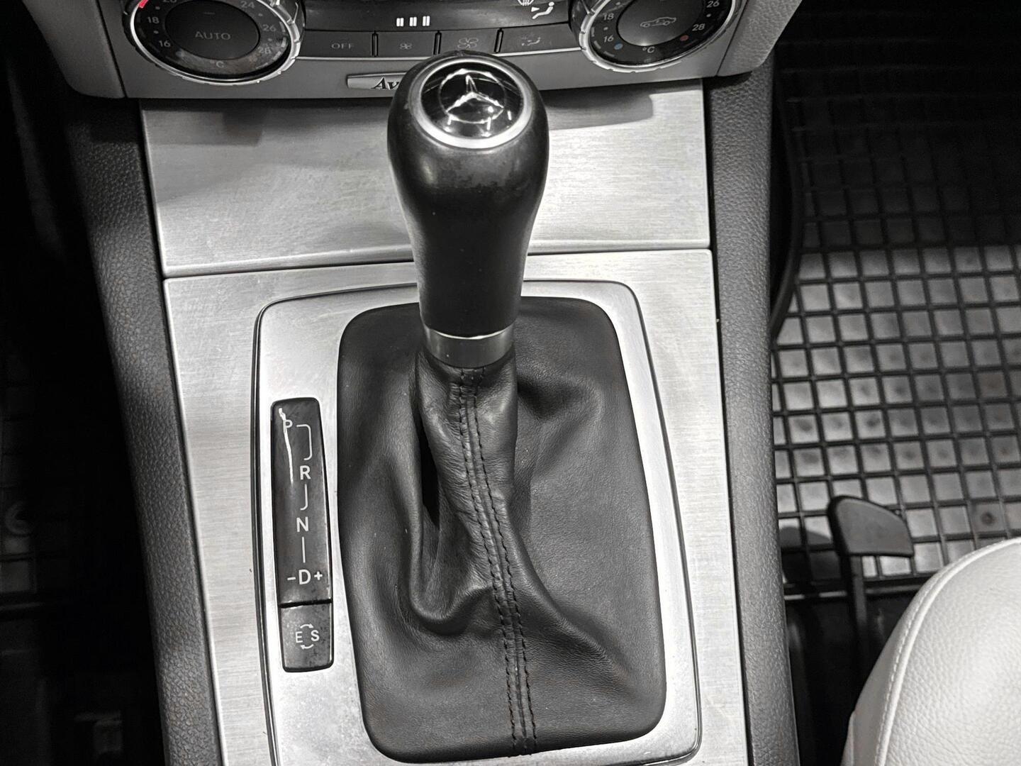 MERCEDES-BENZ C 2011