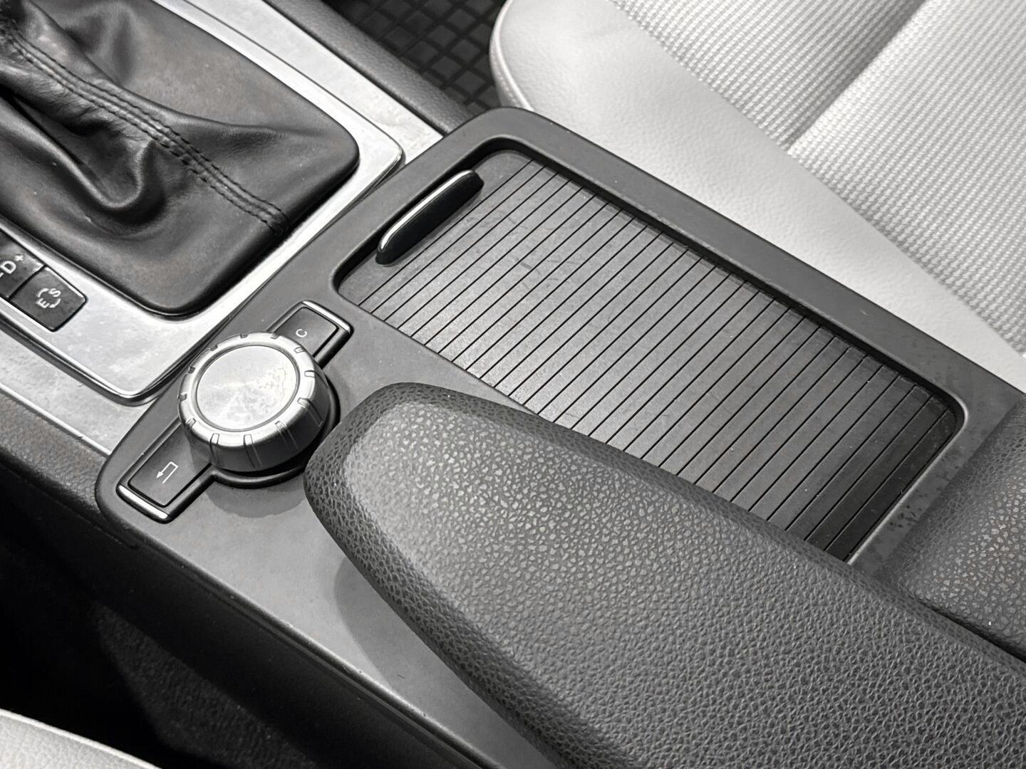 MERCEDES-BENZ C 2011
