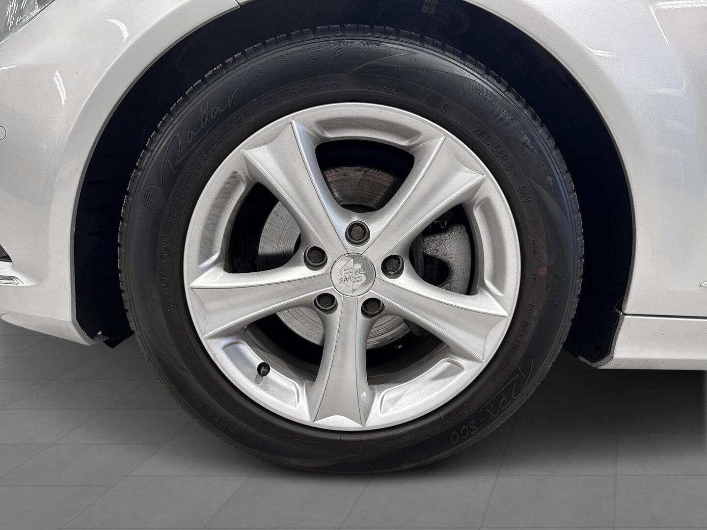 MERCEDES-BENZ C 2011