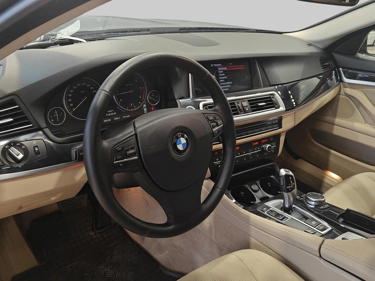 BMW 520 2015