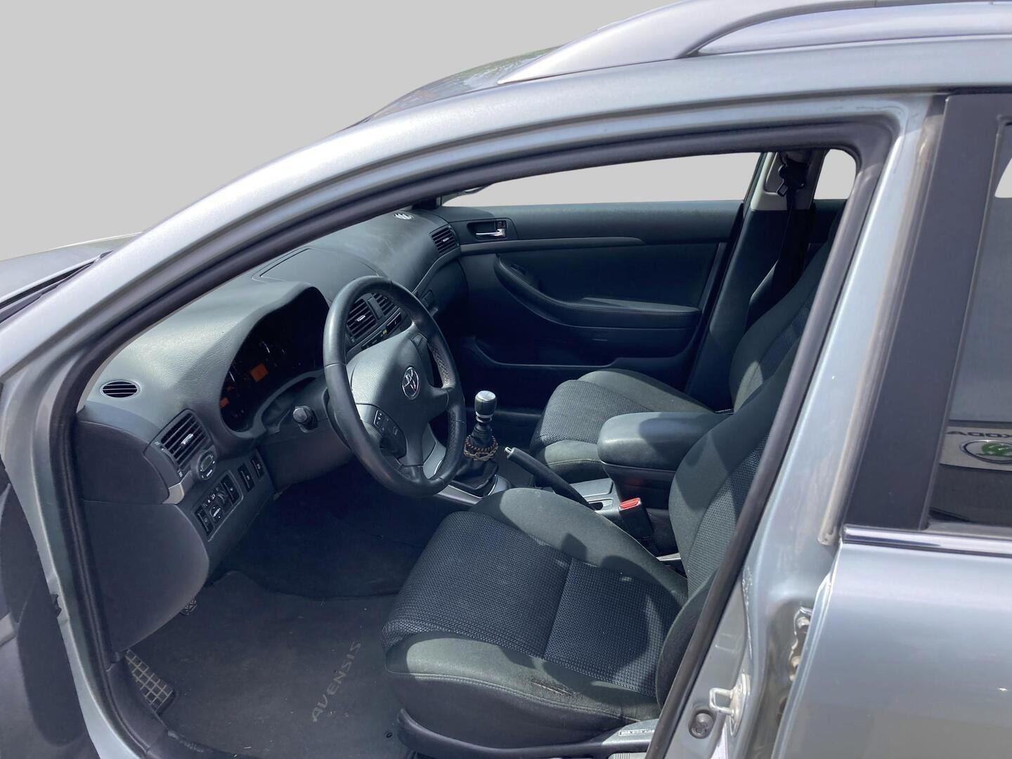 TOYOTA Avensis 2007