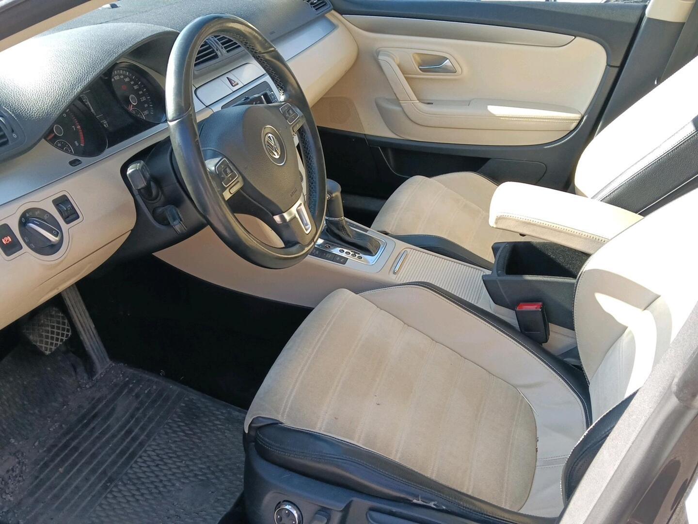 VOLKSWAGEN Passat CC 2009