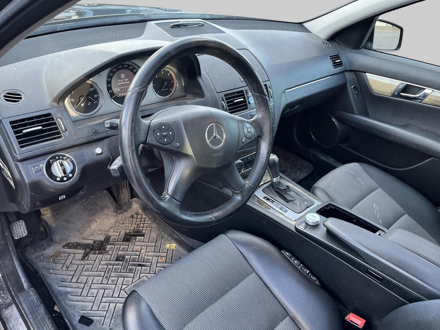 MERCEDES-BENZ C 2008