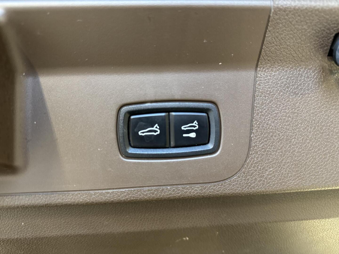 PORSCHE Panamera 2018