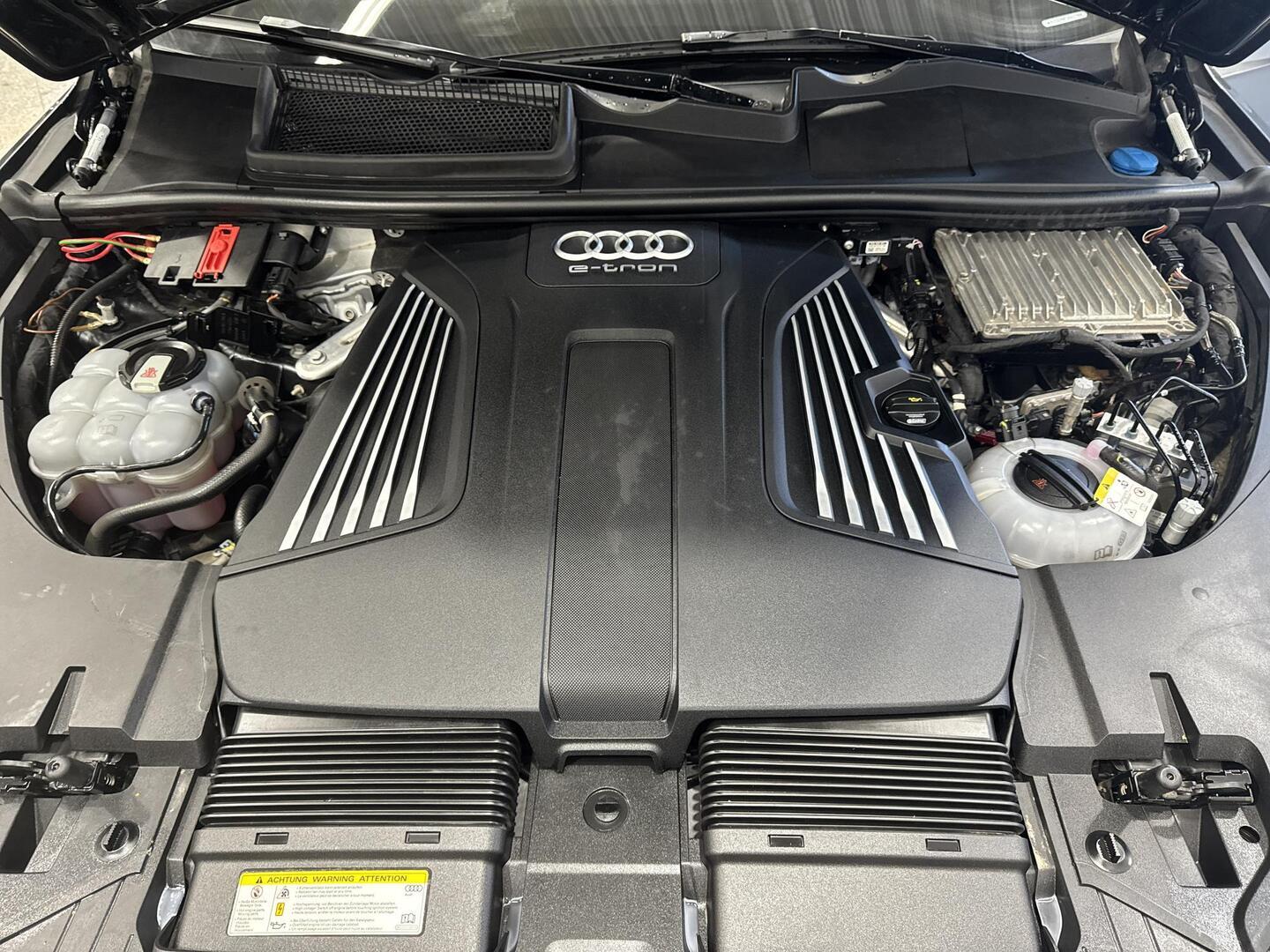 AUDI Q7 2018