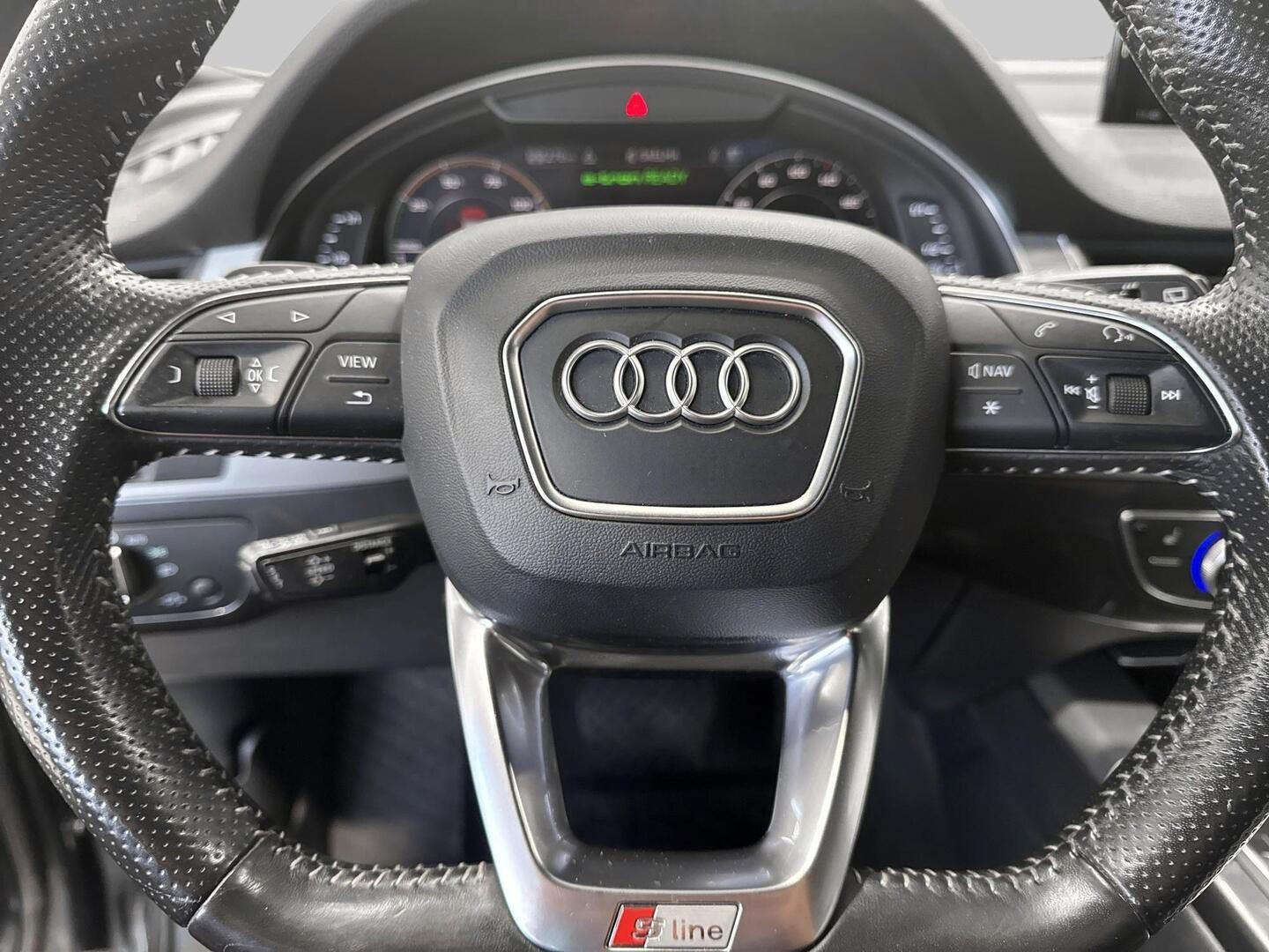 AUDI Q7 2018