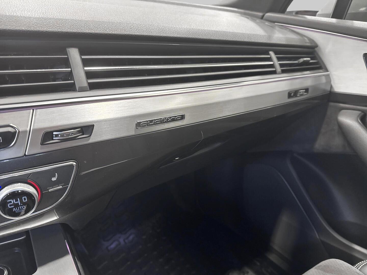 AUDI Q7 2018