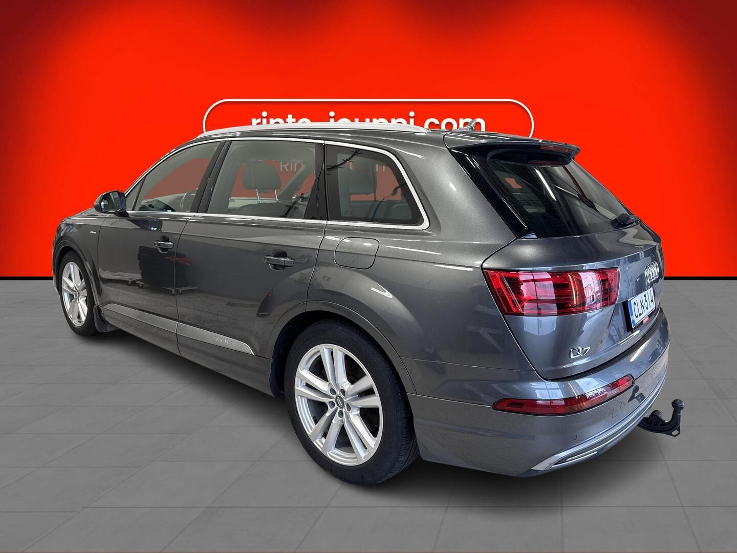 AUDI Q7 2018