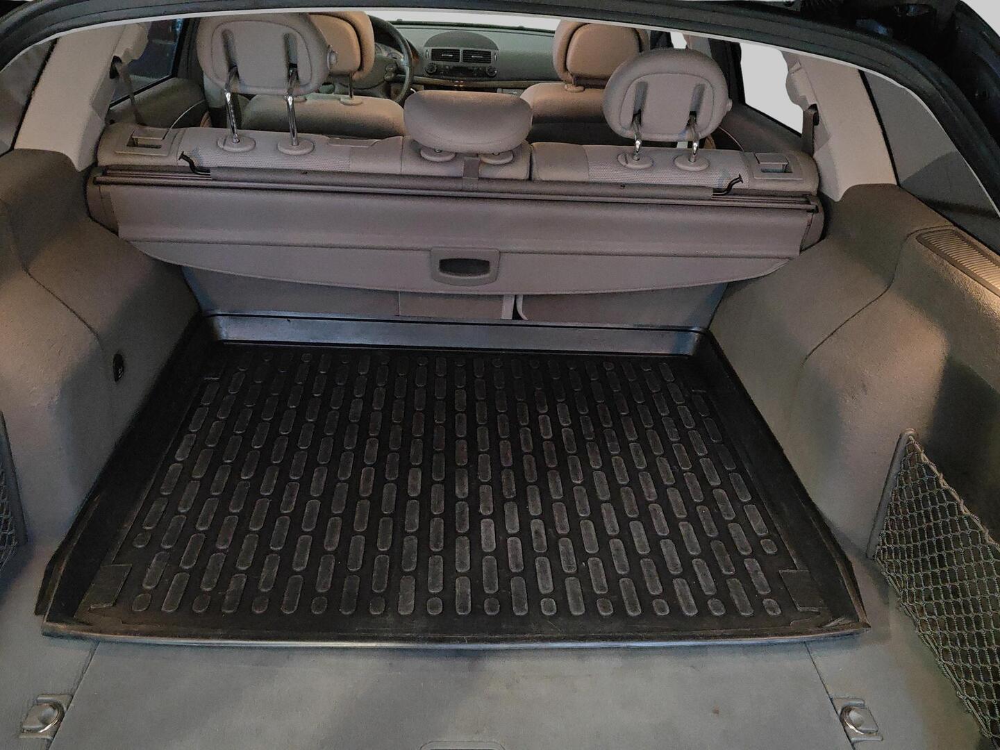 MERCEDES-BENZ E 2006