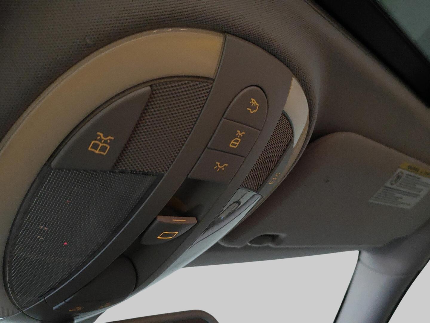 MERCEDES-BENZ E 2006