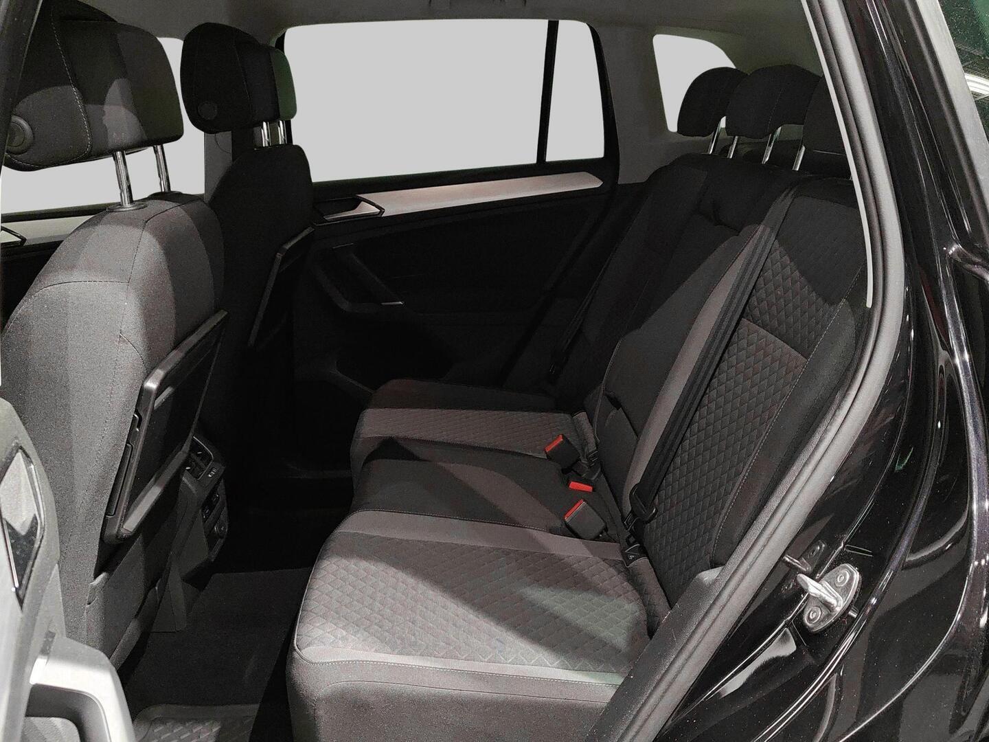 VOLKSWAGEN Tiguan 2016