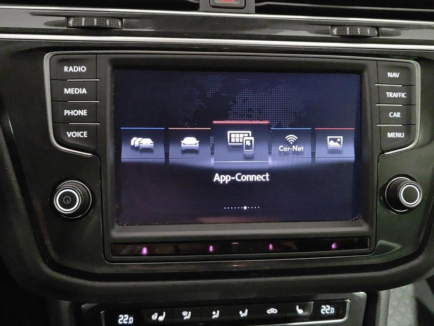 VOLKSWAGEN Tiguan 2016