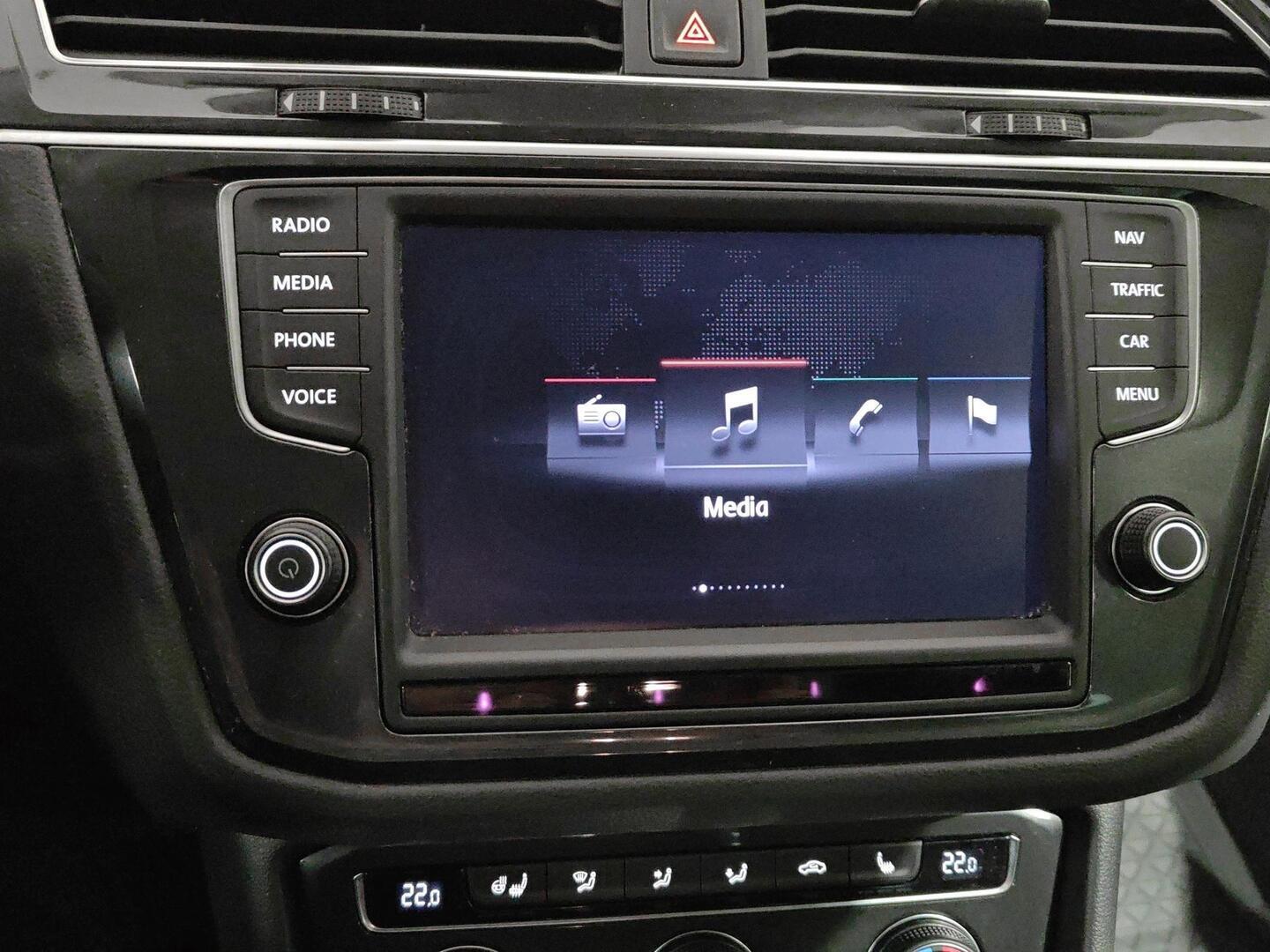 VOLKSWAGEN Tiguan 2016