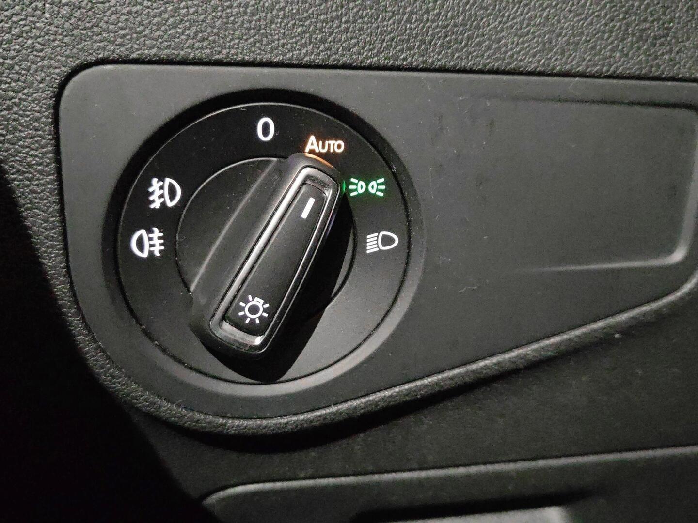 VOLKSWAGEN Tiguan 2016