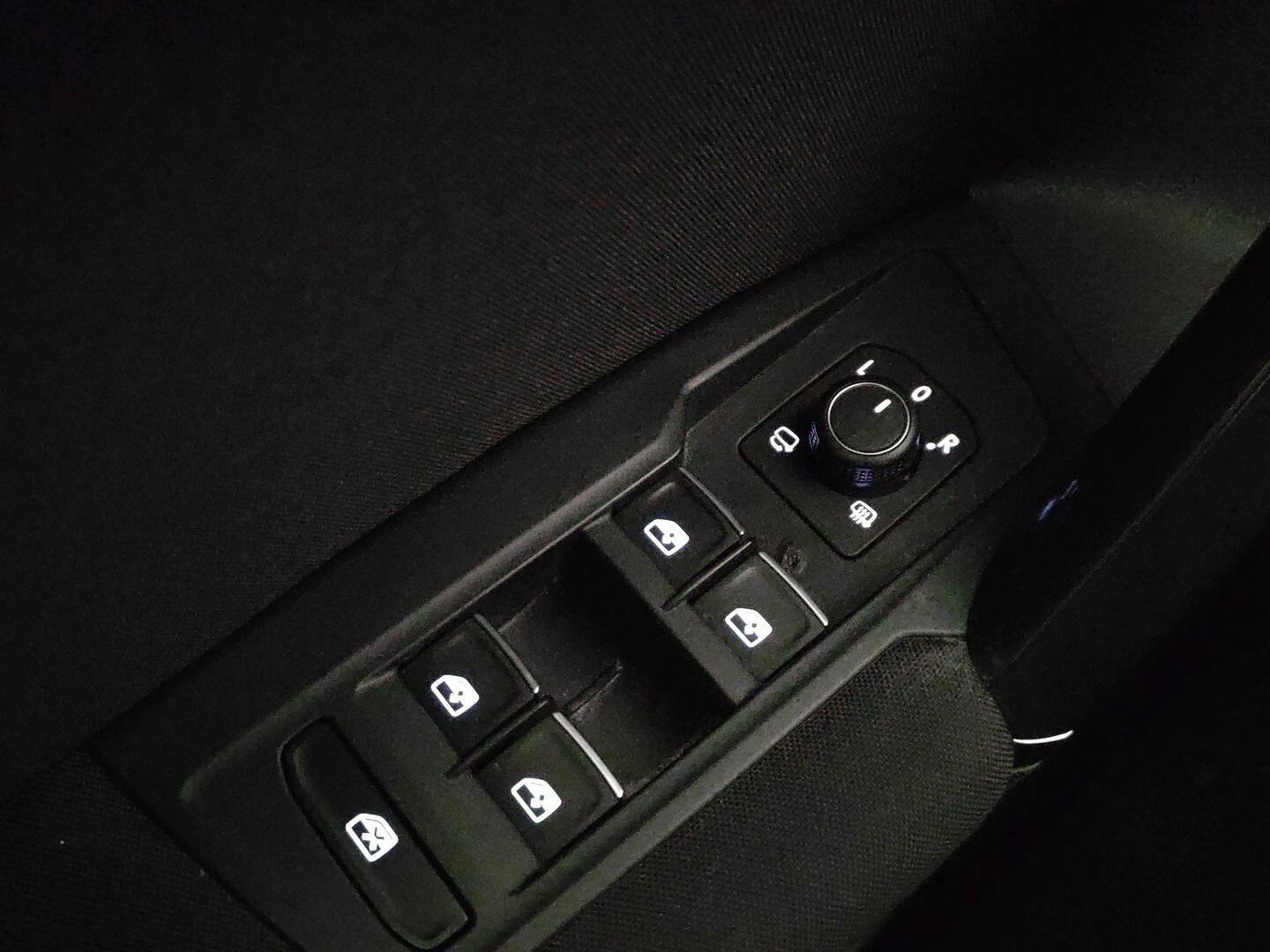 VOLKSWAGEN Tiguan 2016