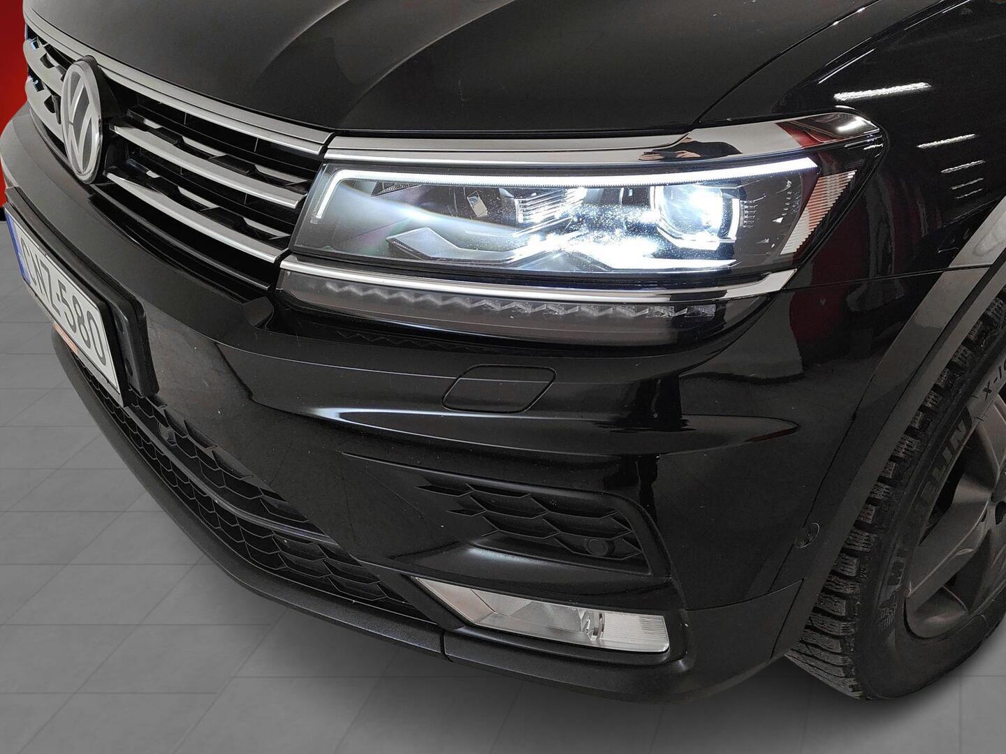 VOLKSWAGEN Tiguan 2016