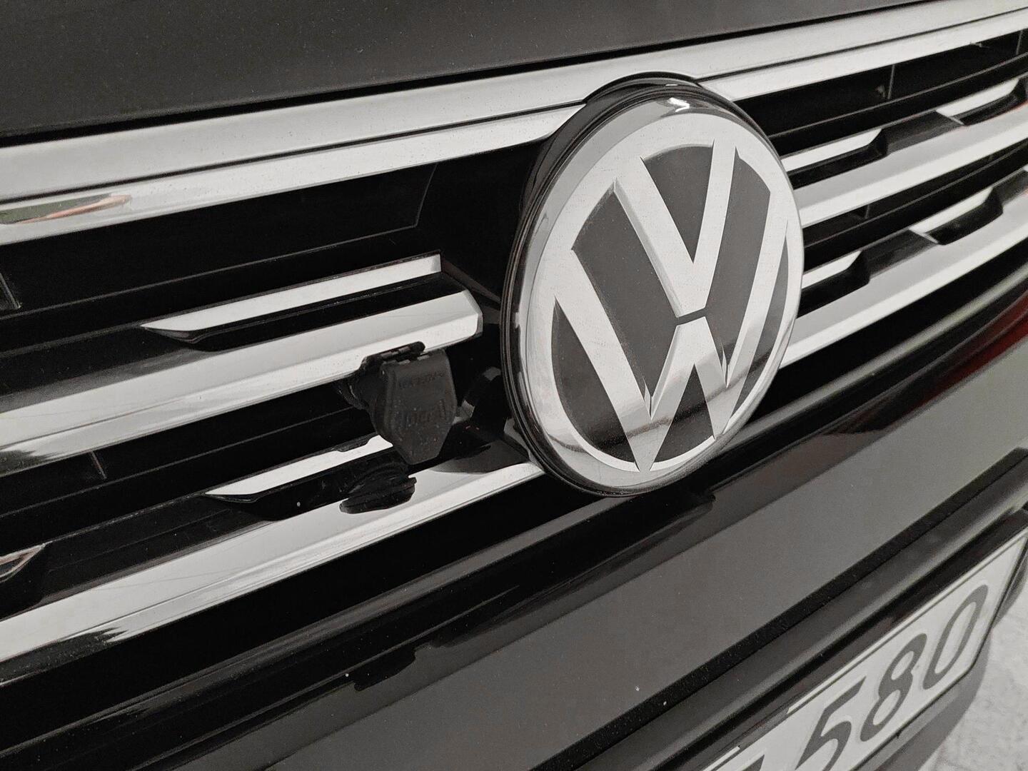 VOLKSWAGEN Tiguan 2016