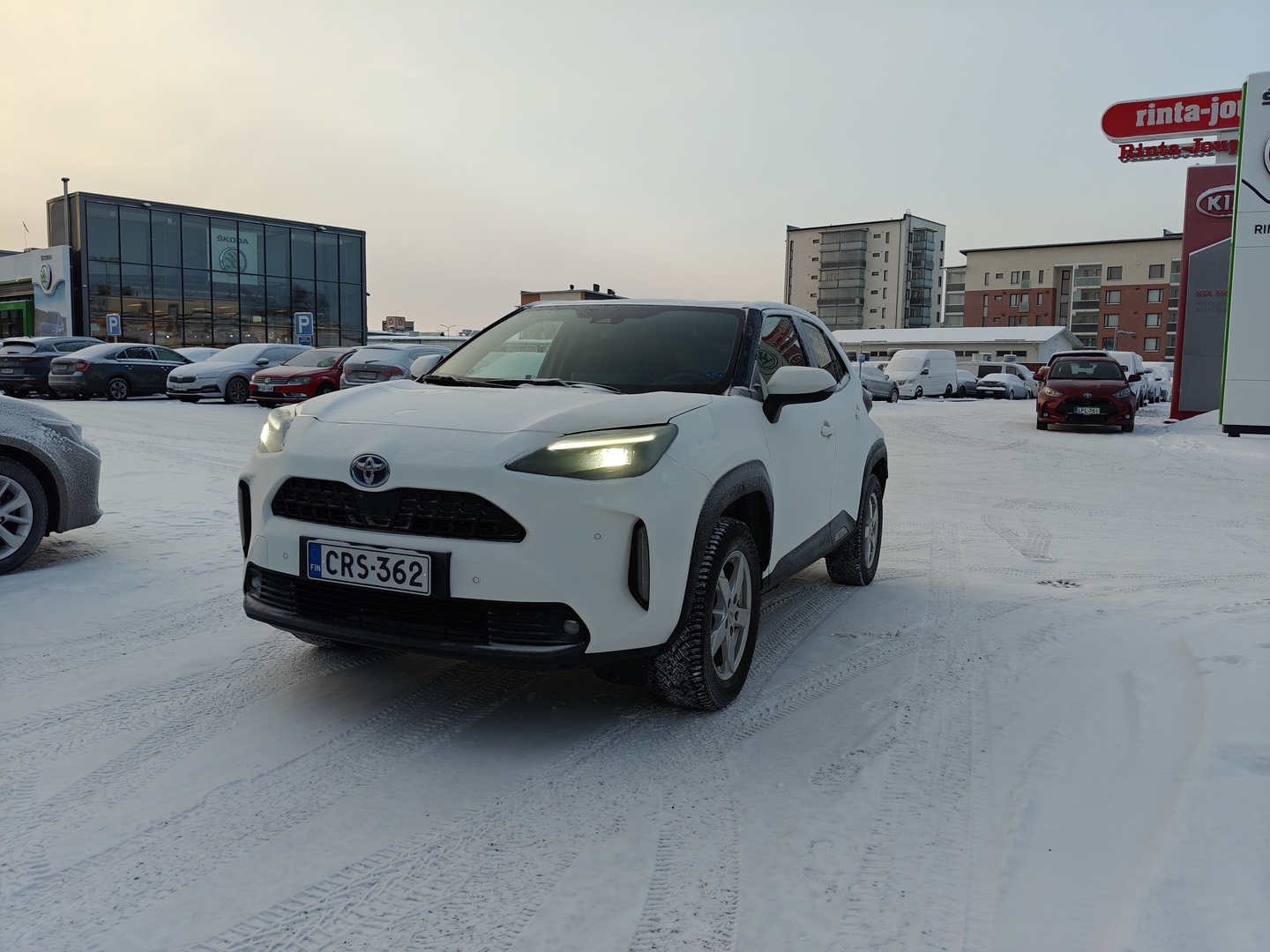 TOYOTA YARIS CROSS 2024