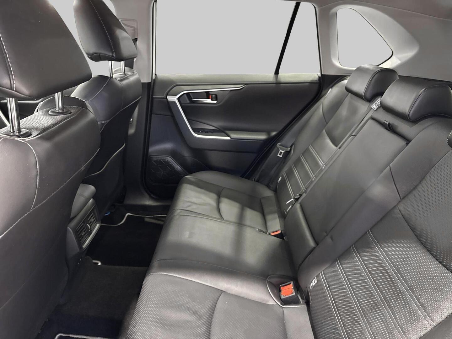 TOYOTA RAV4 2023
