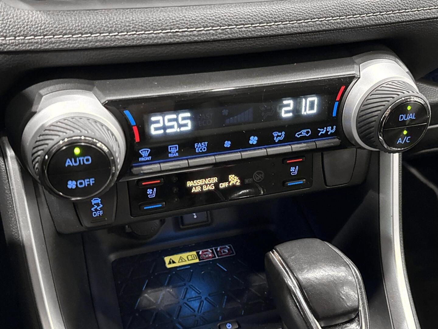 TOYOTA RAV4 2023