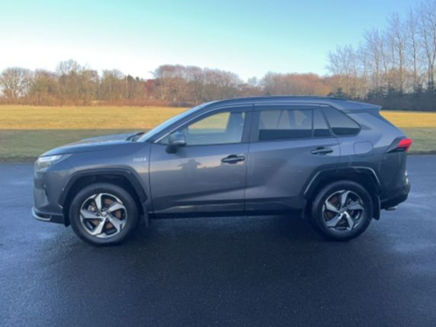 TOYOTA RAV4 PLUG-IN 2023