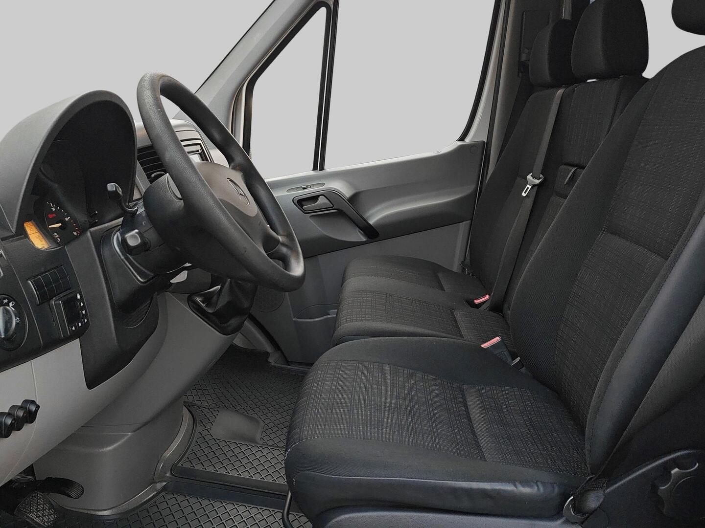 MERCEDES-BENZ Sprinter 2013