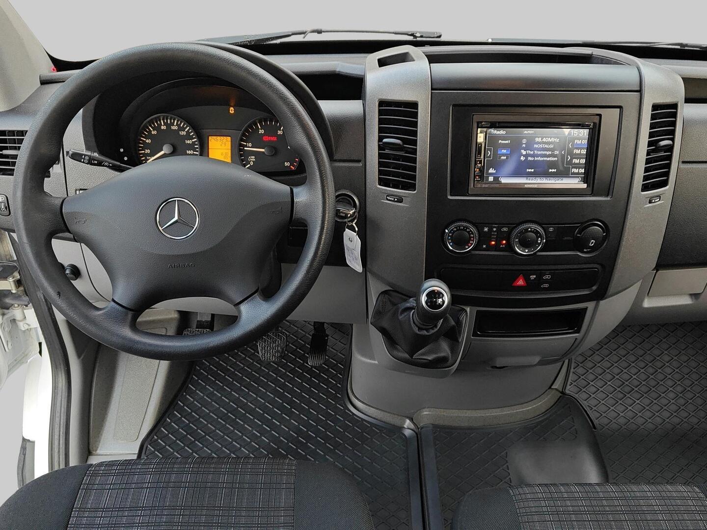 MERCEDES-BENZ Sprinter 2013