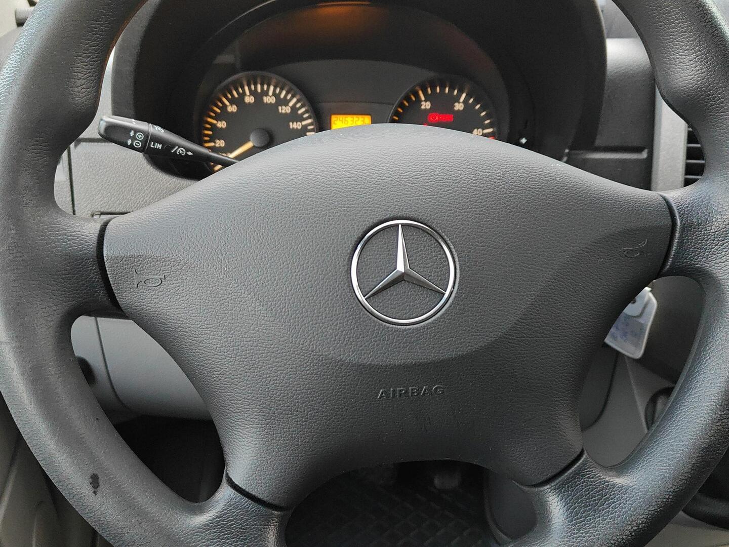 MERCEDES-BENZ Sprinter 2013