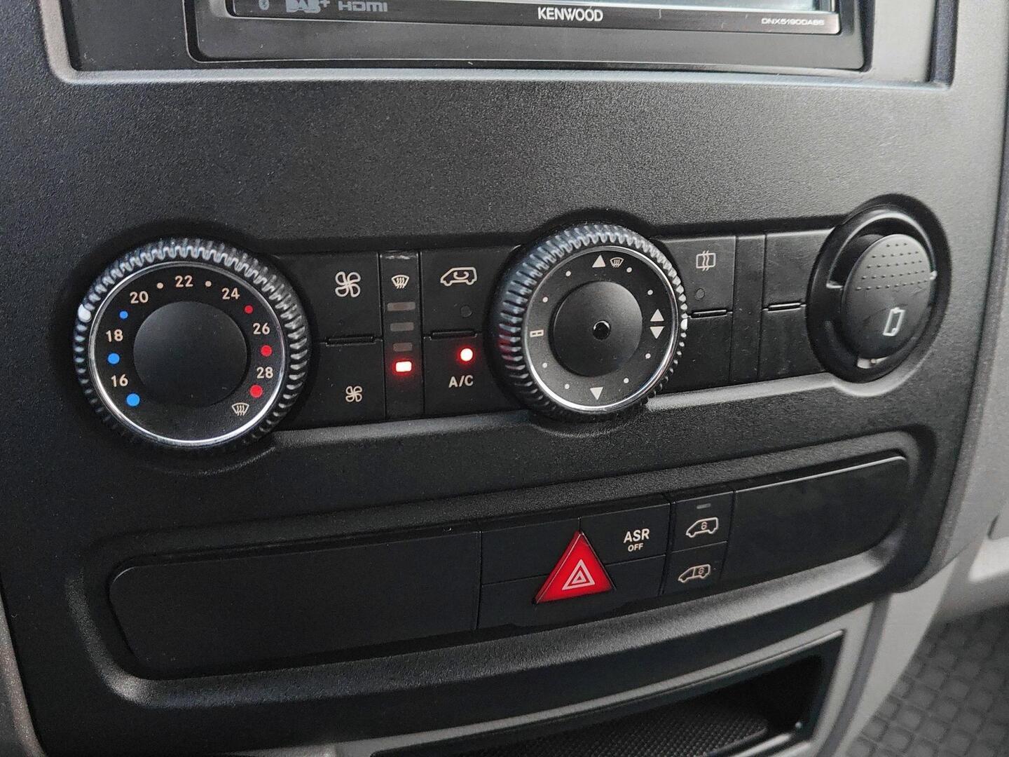 MERCEDES-BENZ Sprinter 2013