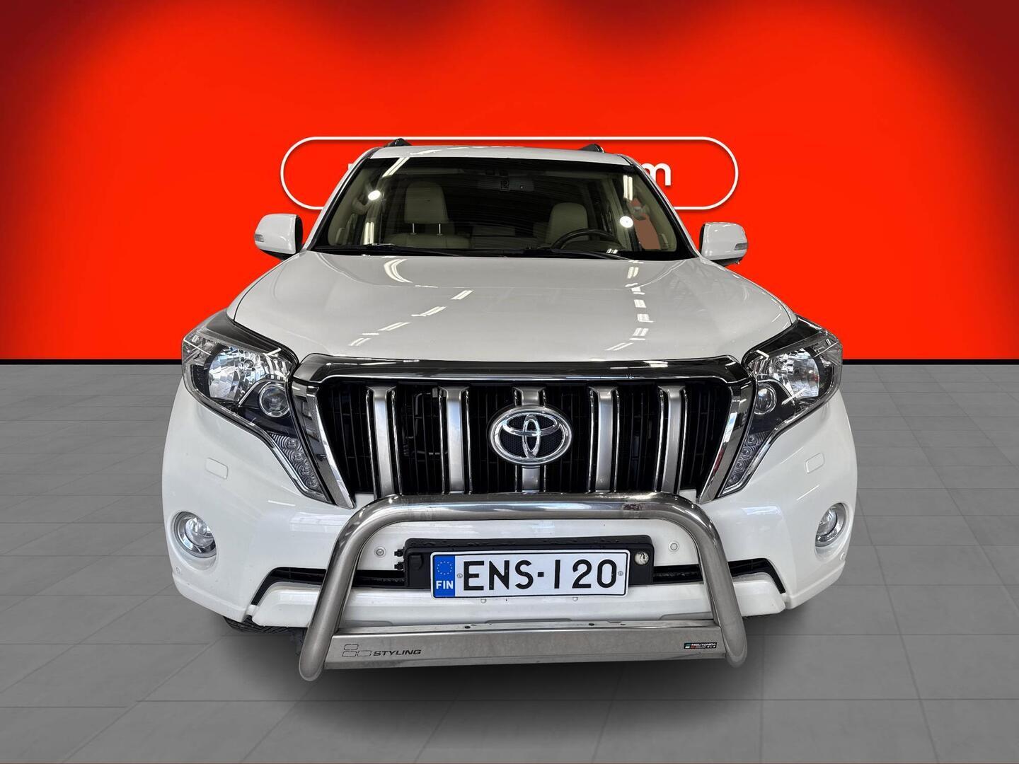 TOYOTA Land Cruiser 2016