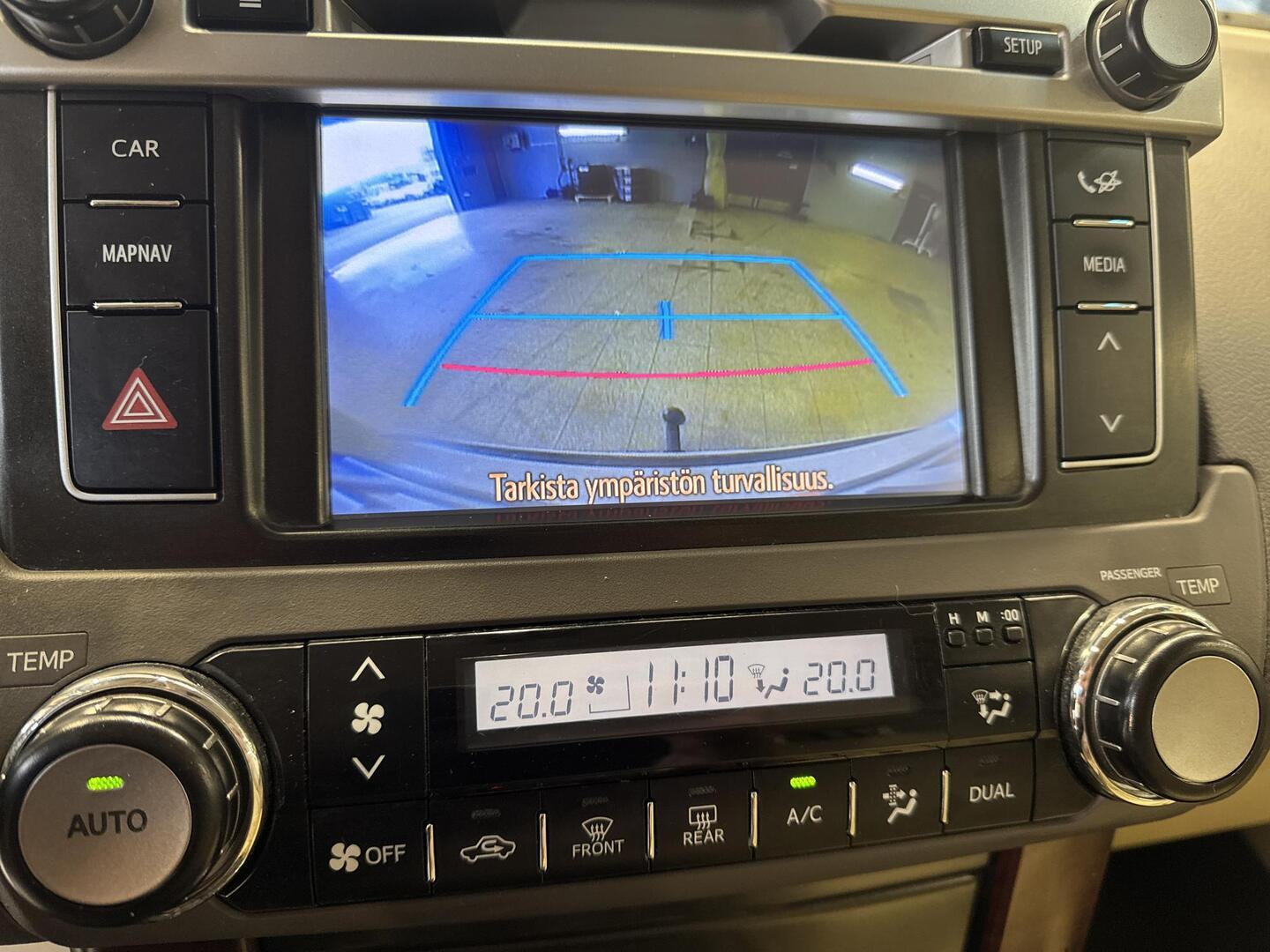 TOYOTA Land Cruiser 2016