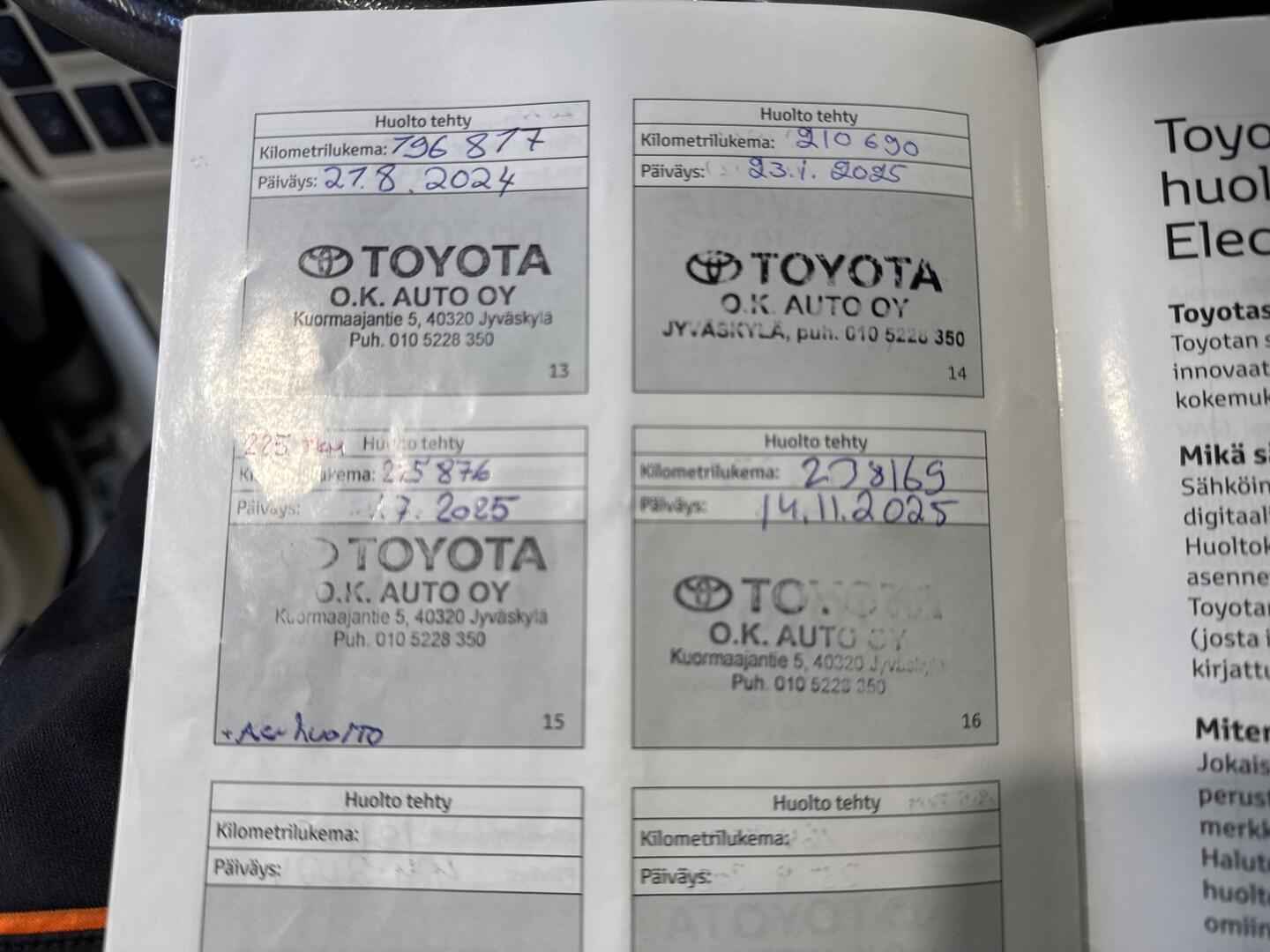TOYOTA Land Cruiser 2016