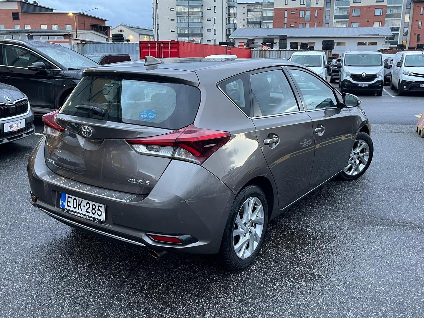 TOYOTA Auris 2016