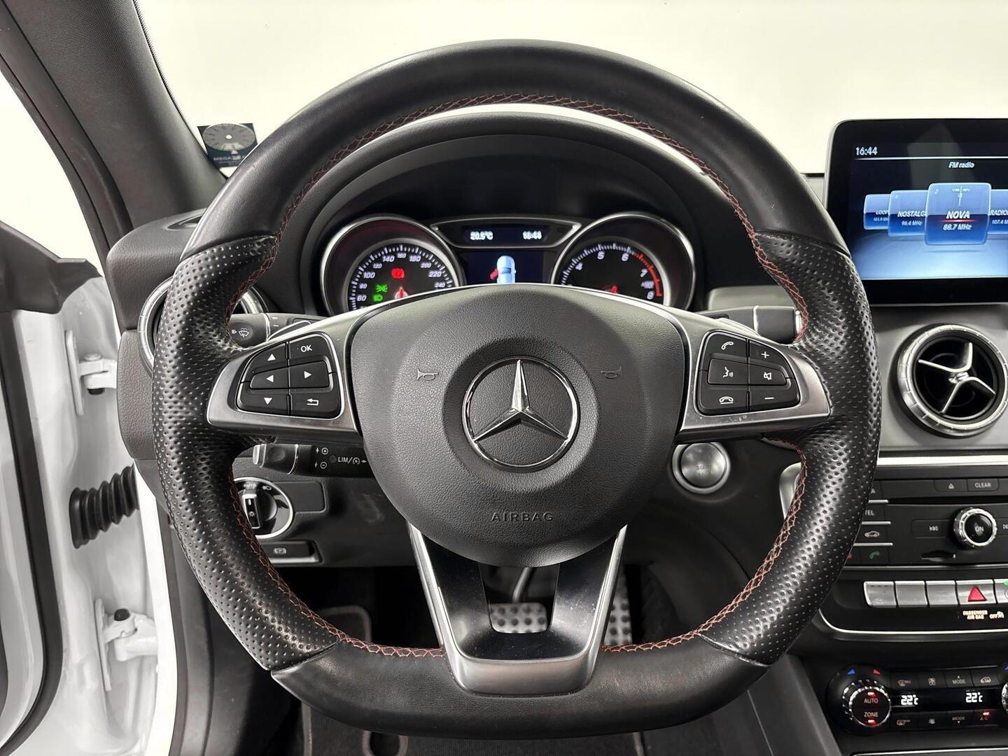 MERCEDES-BENZ CLA 2018