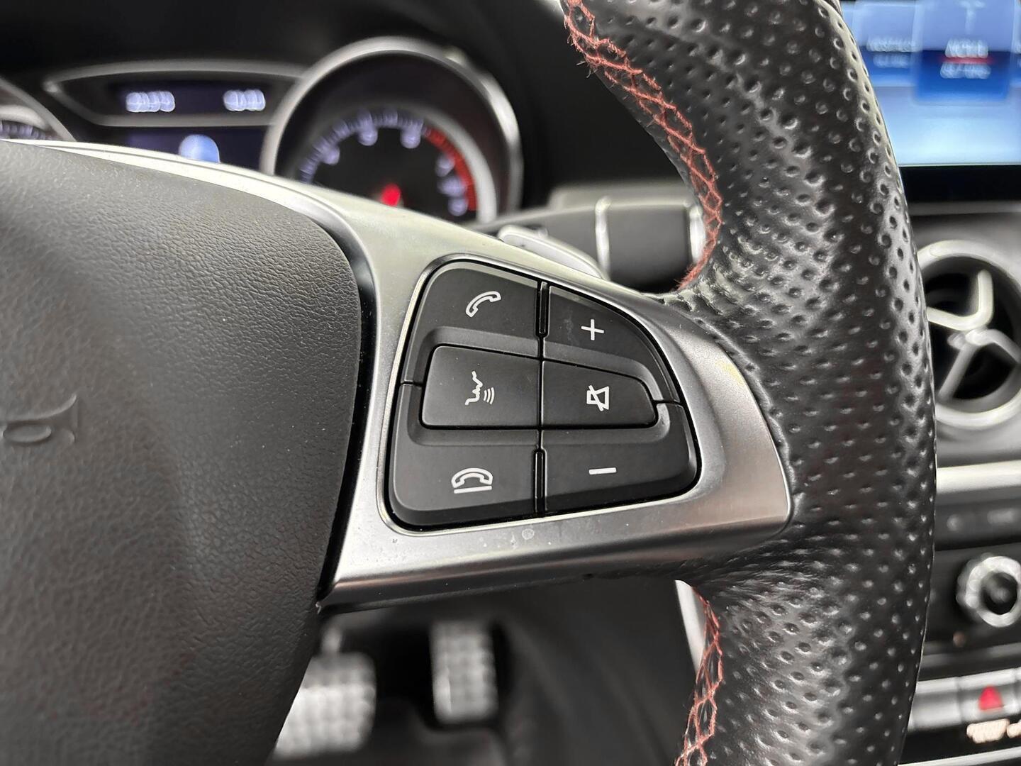 MERCEDES-BENZ CLA 2018